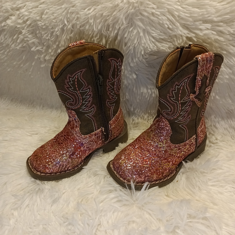 Baby girl boots